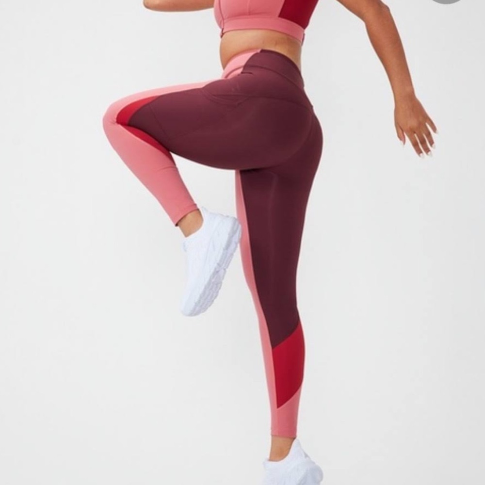 Outdoor Voices leggings with pockets